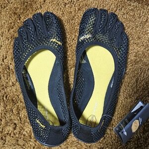 BNWT Vibram VI-B